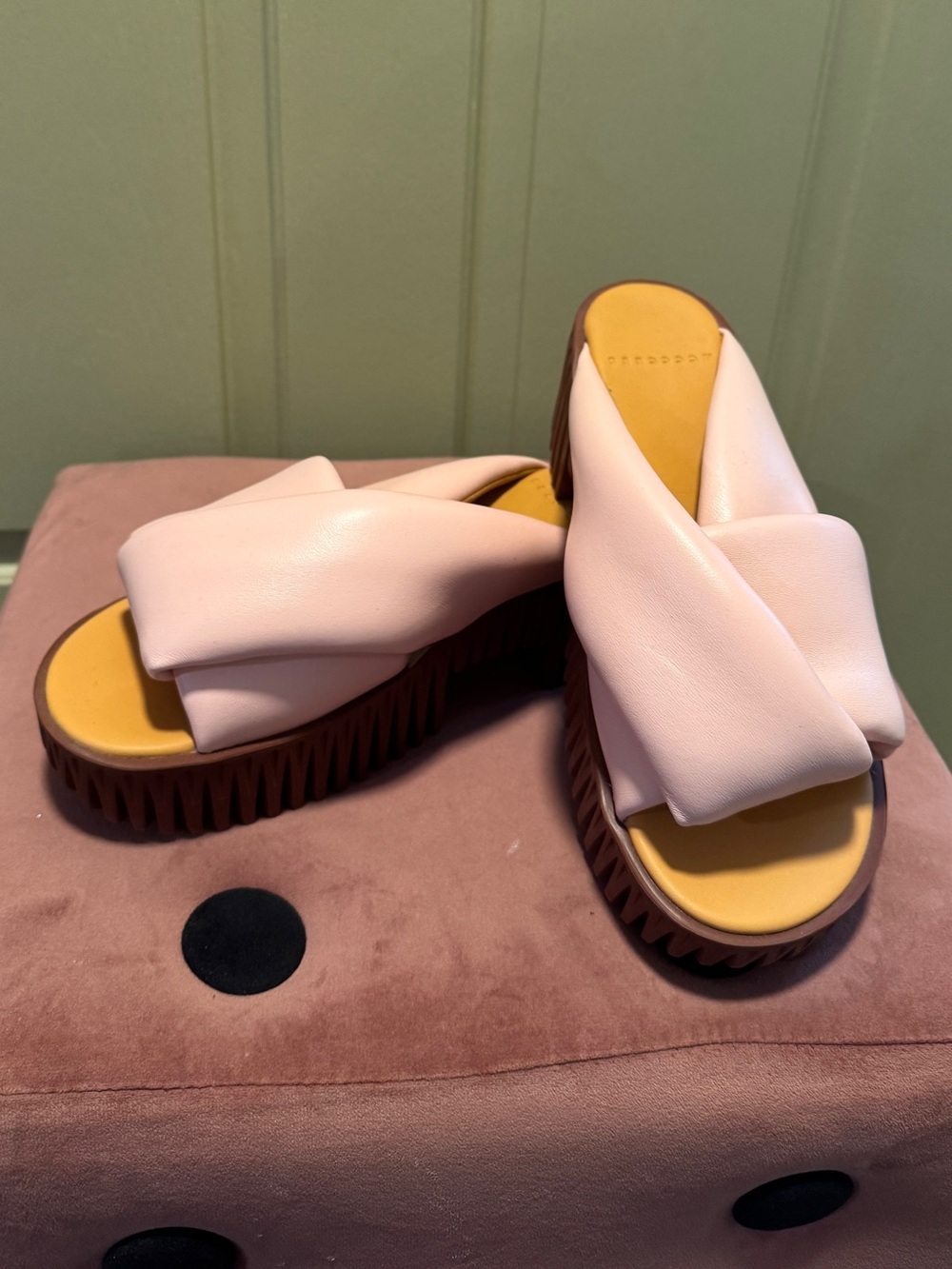 4ccccees Plia Anda Platform Sandal in a pale pink